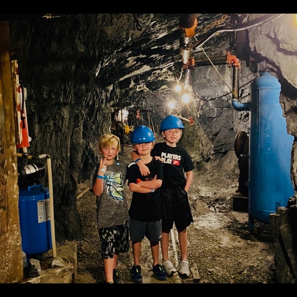 Meet your Posher, Holly - Picture 5 of 15